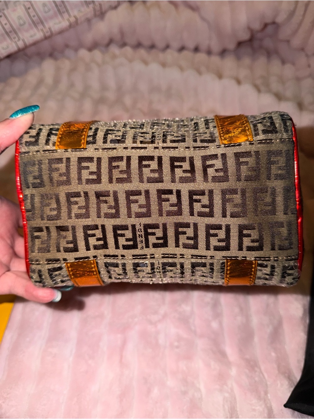 Zucchino Sequin-Embellished Bauletto Boston Bag - Picture 2 of 13
